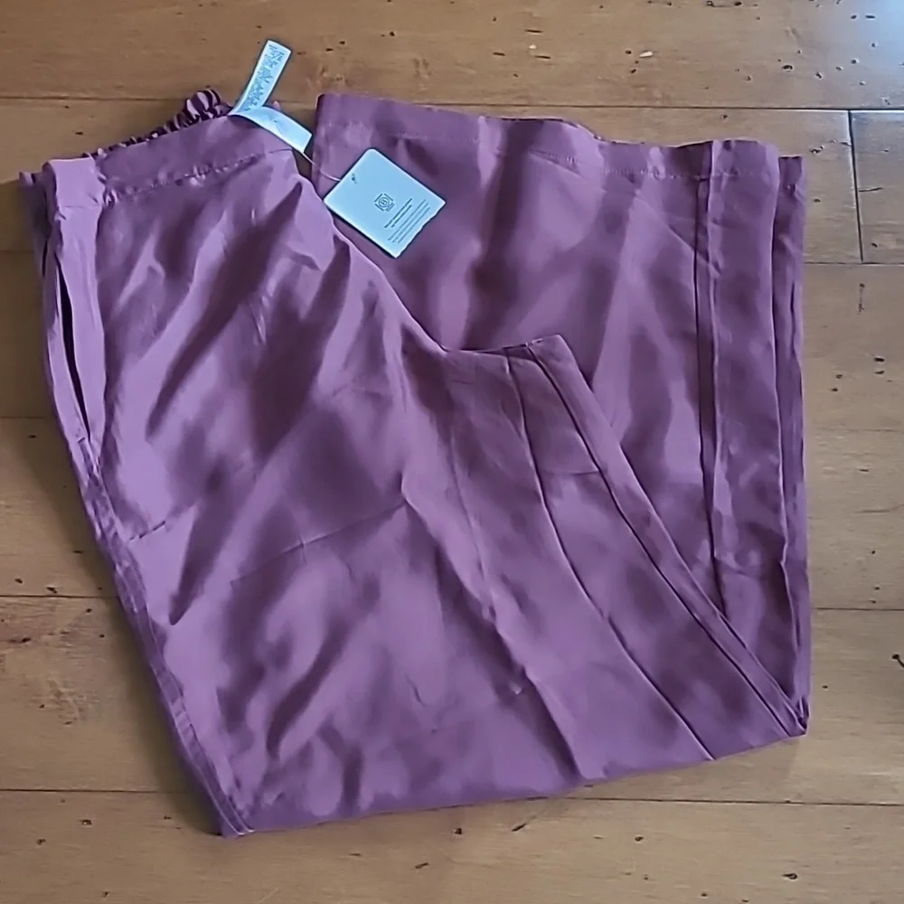 New! Athleta Calm Cool Pant - Picture 6 of 6